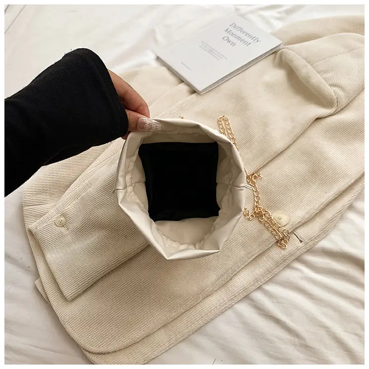 Women's Pearl Chain Shoulder Bag Cream 2024 — feature 42