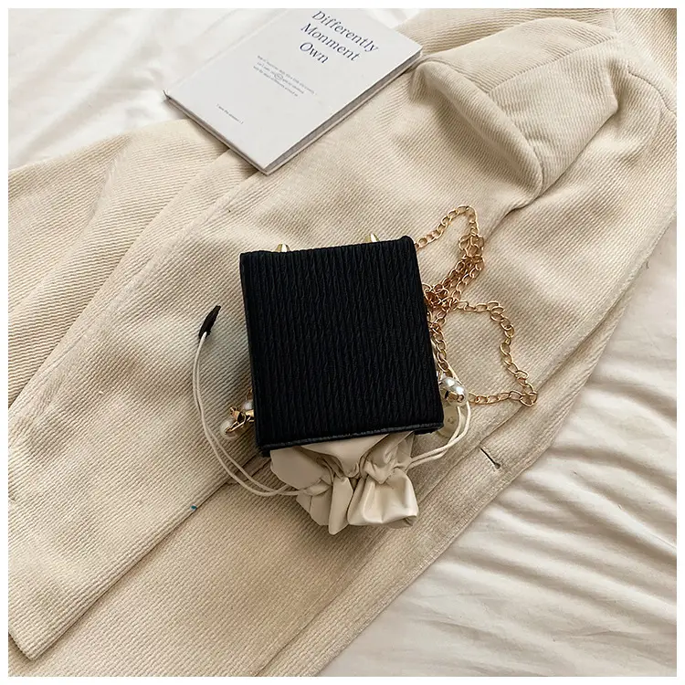 Women's Pearl Chain Shoulder Bag Cream 2024 — feature 50
