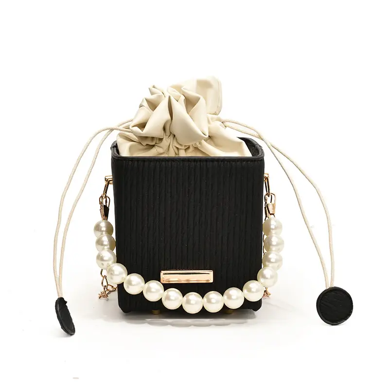 Women's Pearl Chain Shoulder Bag Cream 2024 - Image 5