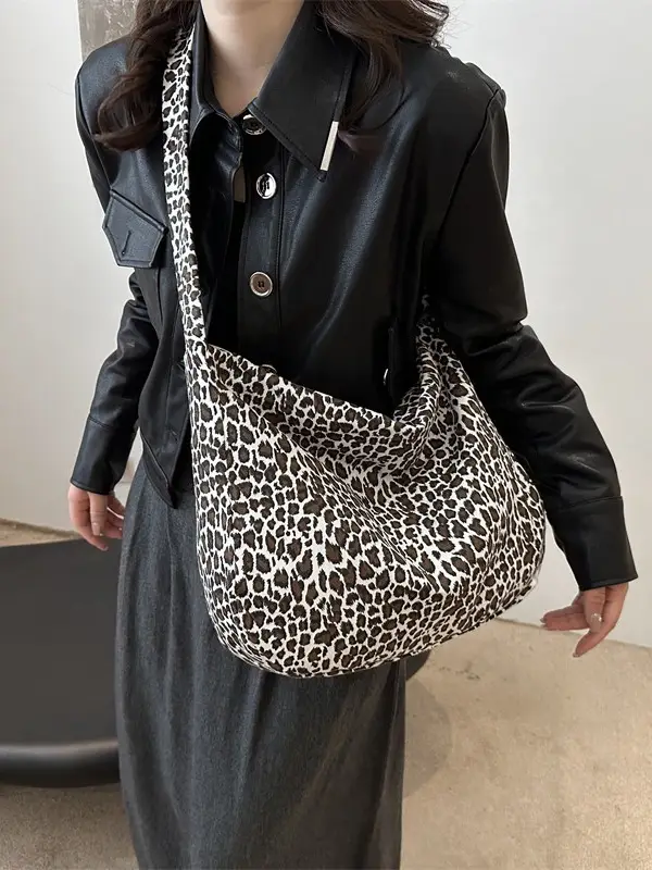 Large Leopard Print Shoulder Bag for Women - Image 4