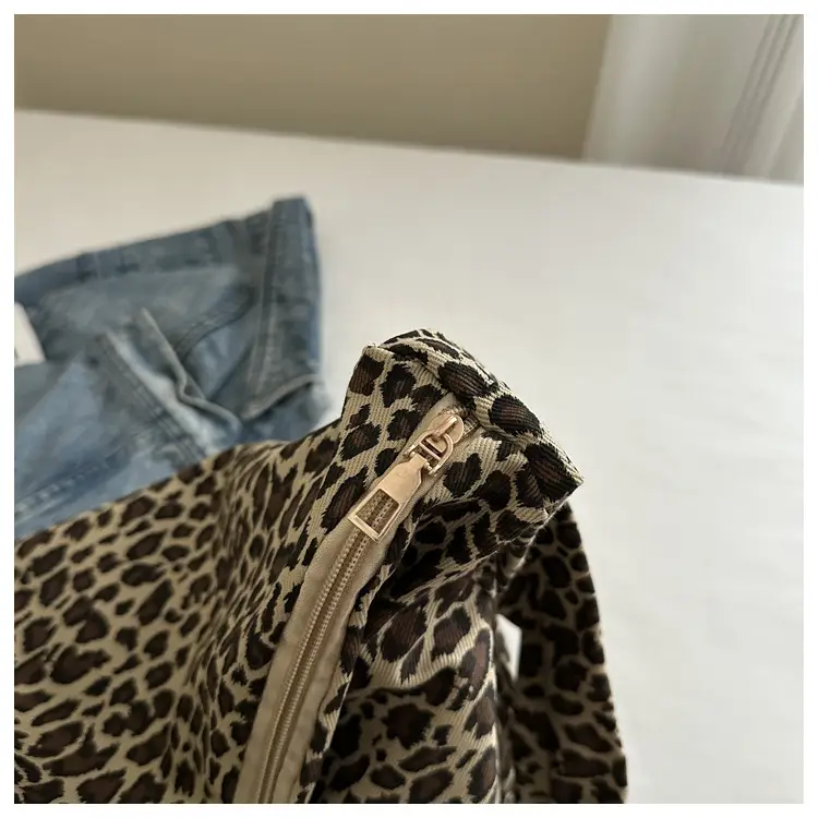 Large Leopard Print Shoulder Bag for Women — feature 22