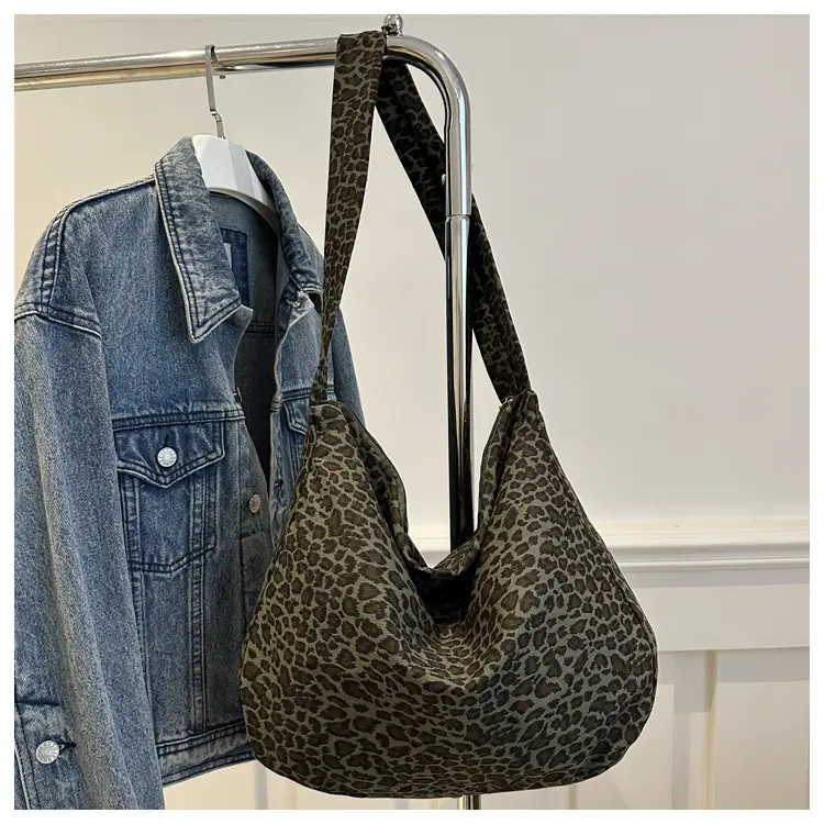 Large Leopard Print Shoulder Bag for Women — feature 44