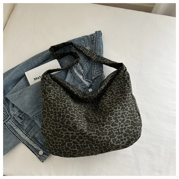Large Leopard Print Shoulder Bag for Women — feature 9