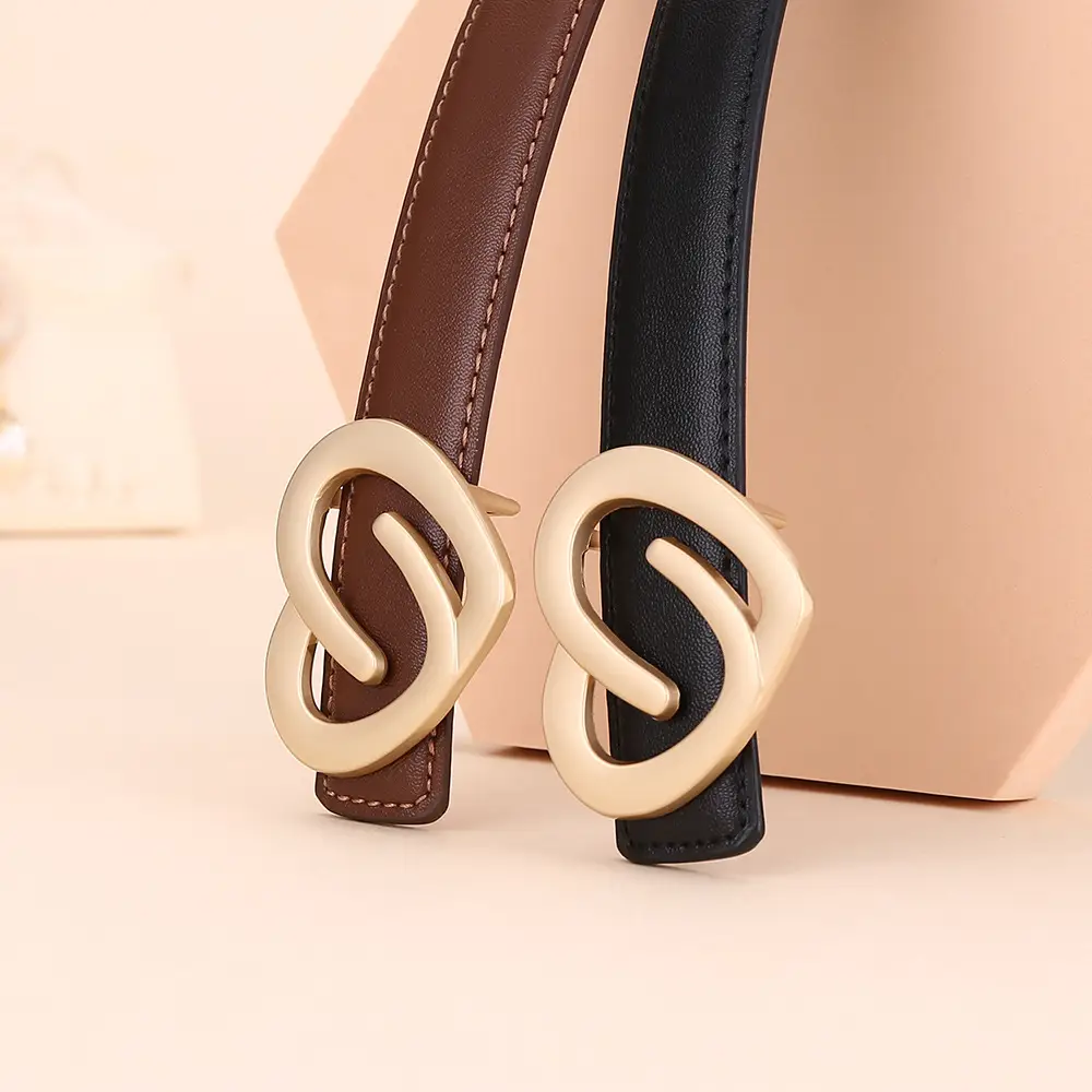 Women's Heart-Shaped Leather Belt Set of 5 - Image 8