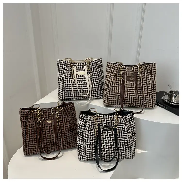Large Capacity Houndstooth Chain Tote Bag — feature 26