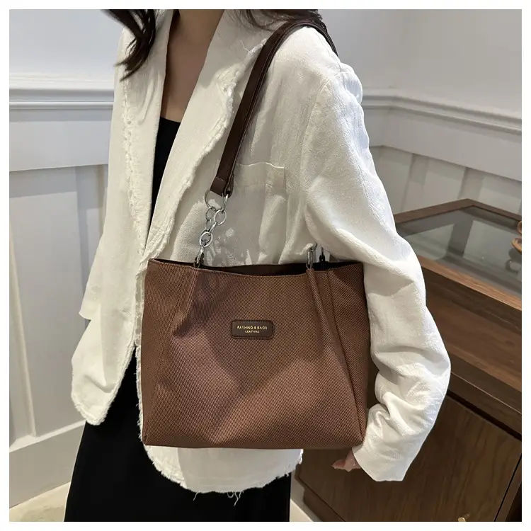 Brown Leather Shoulder Bag for Women 2024 — feature 17