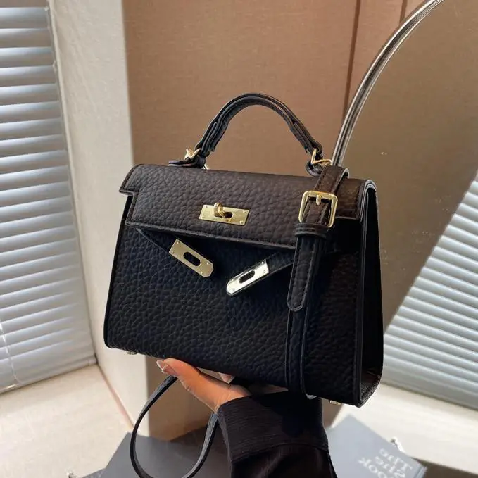 Platinum Litchi Pattern Shoulder Bag 2024 - Image 6
