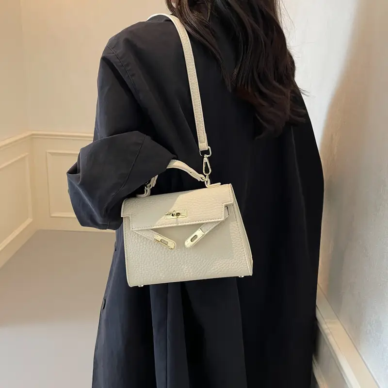 Platinum Litchi Pattern Shoulder Bag 2024 - Image 2