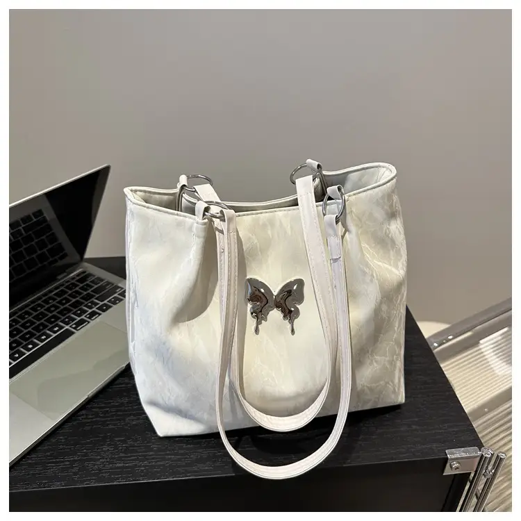 Women's White Leather Shoulder Bag 2024 Summer — feature 12