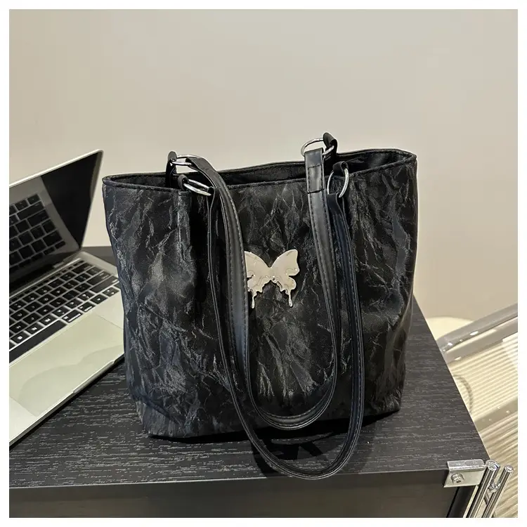 Women's White Leather Shoulder Bag 2024 Summer — feature 13