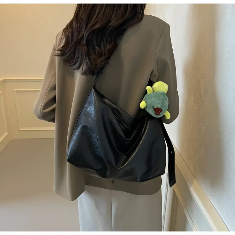 Black Korean Retro Shoulder Bag for Women 2025 — feature 34