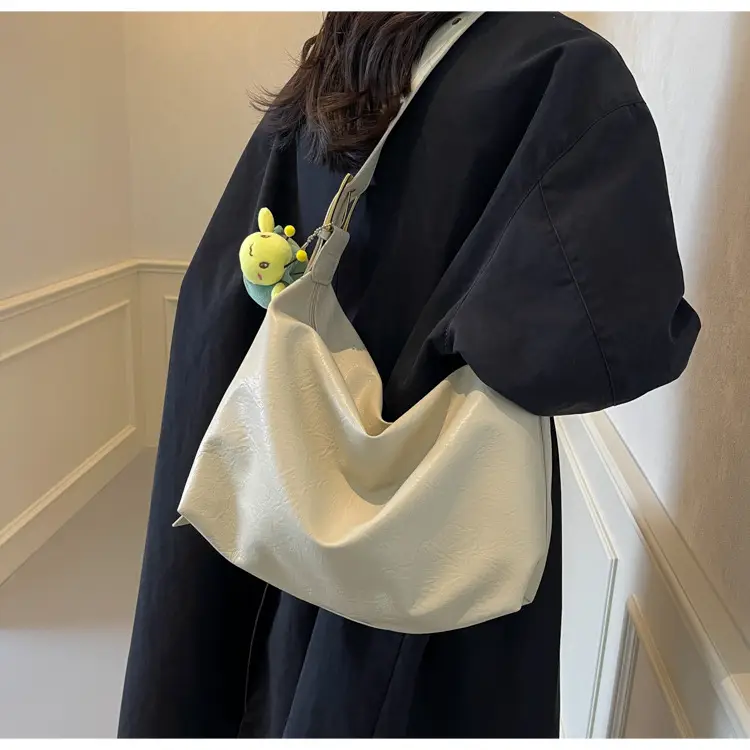 Black Korean Retro Shoulder Bag for Women 2025 — feature 40