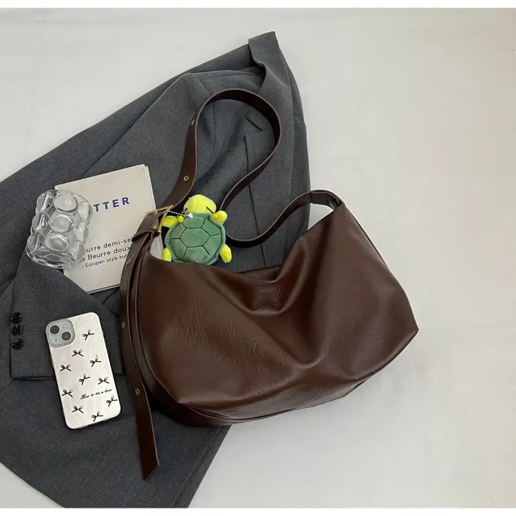 Black Korean Retro Shoulder Bag for Women 2025 — feature 41