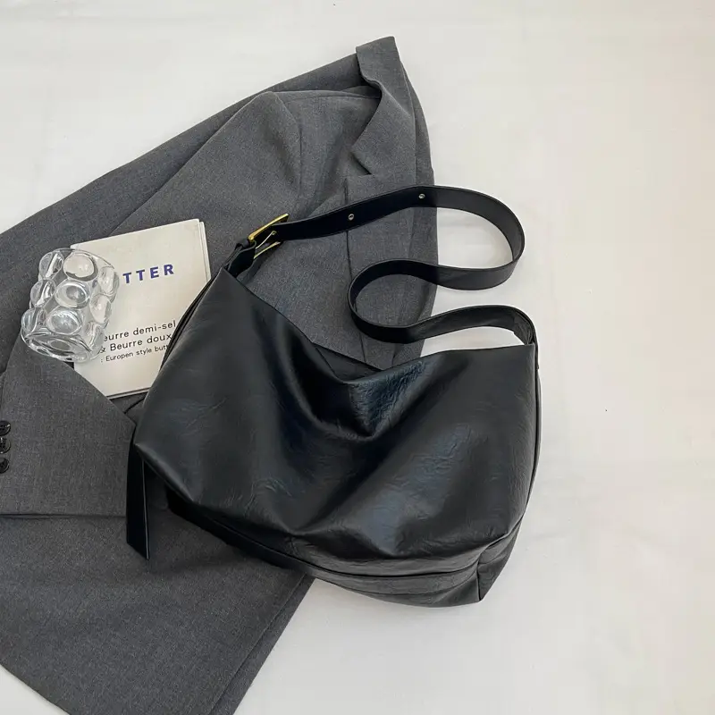 Black Korean Retro Shoulder Bag for Women 2025 - Image 4