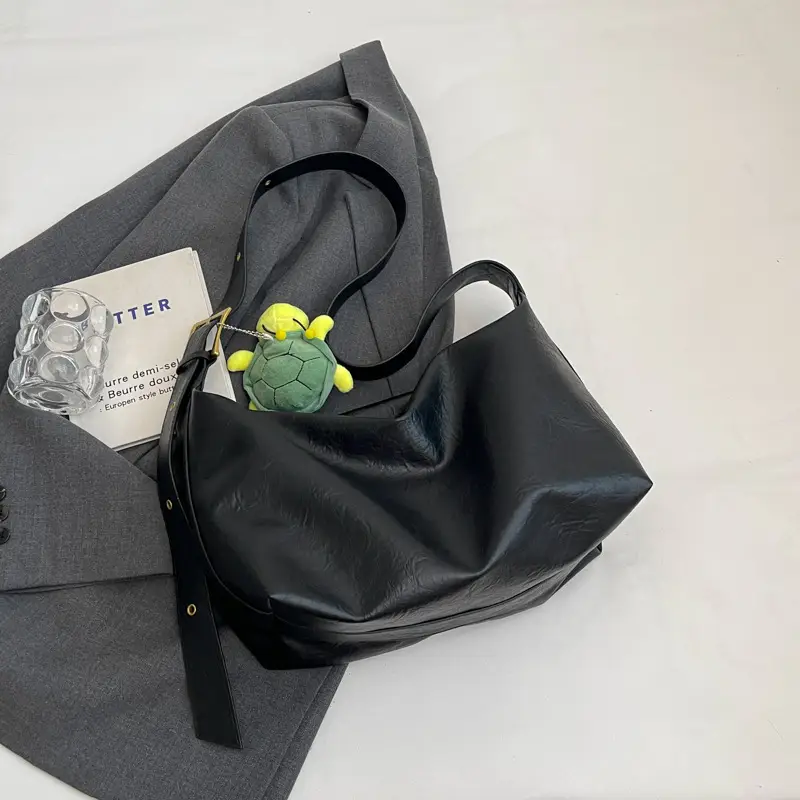 Black Korean Retro Shoulder Bag for Women 2025 - Image 8