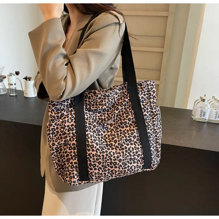 Leopard Print Canvas Tote Bag Women Large Capacity 2024 — feature 14