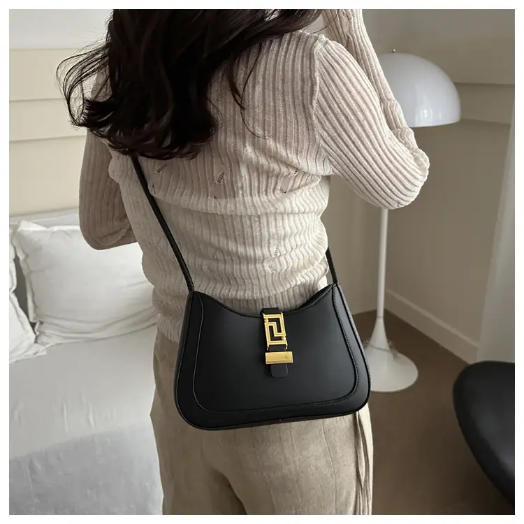 Black Gold Plated Shoulder Bag for Women 2024 — feature 15