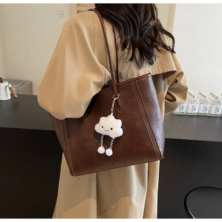 Women's Retro Chic Shoulder Bag with Cloud Charm — feature 12