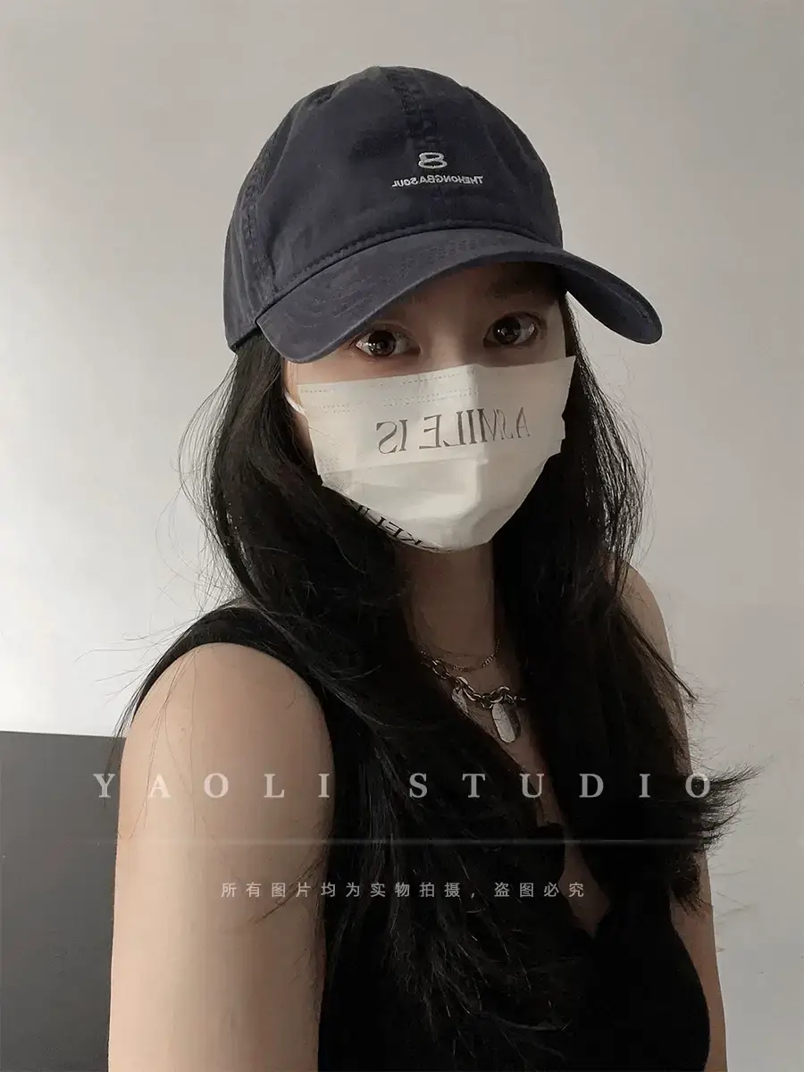 Women Red Embroidered Baseball Cap with Sunshade — feature 5