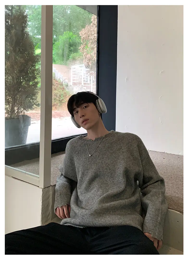 Men's Black Knitted Long Sleeve Sweater Loose Casual Wear — feature 5