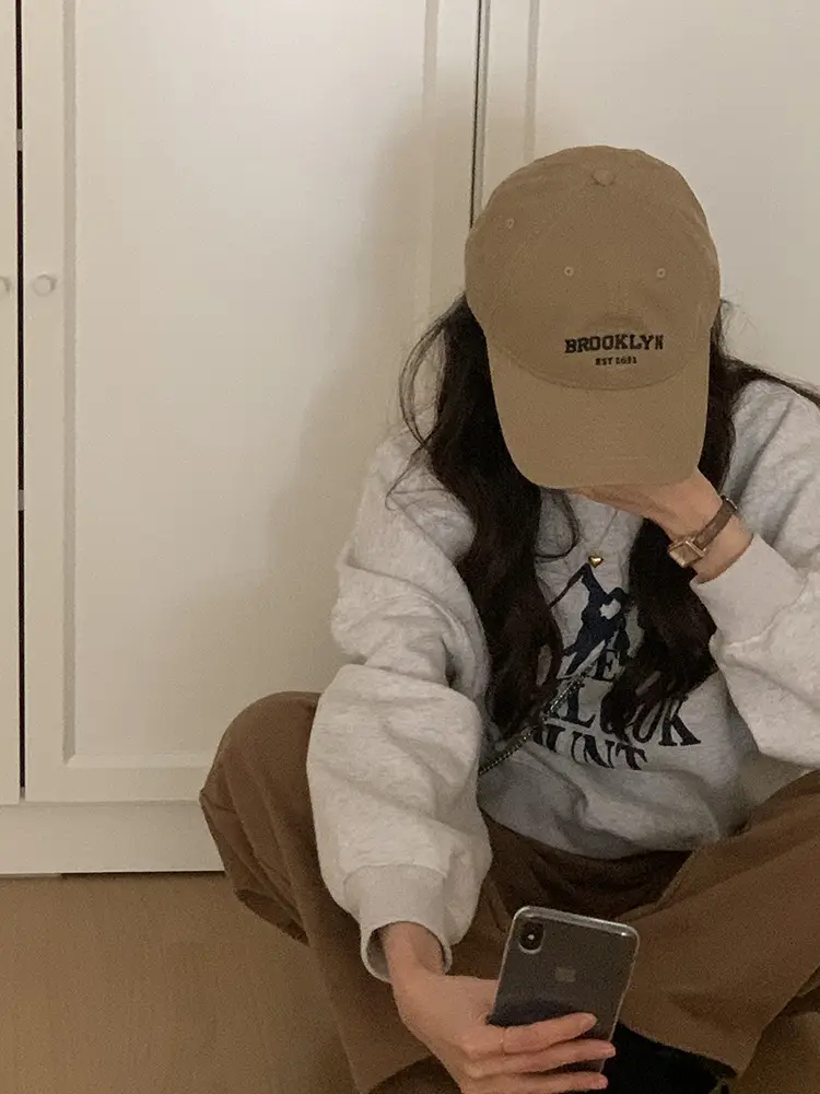 Women's Brooklyn Navy Cap Extra Large Wide Brim — feature 9