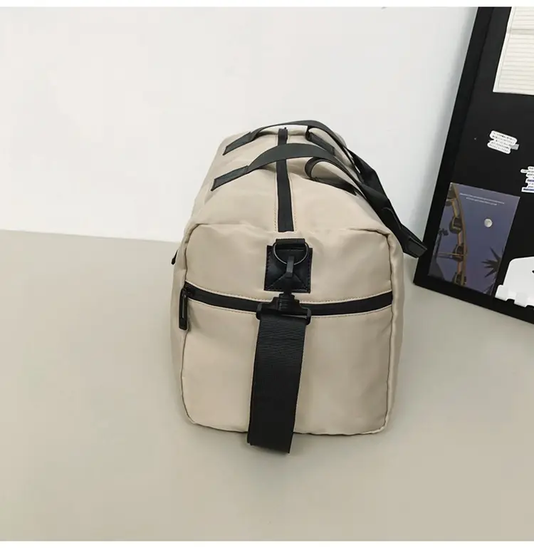 Large Capacity Gray Gym Travel Duffel Bag for Men — feature 19