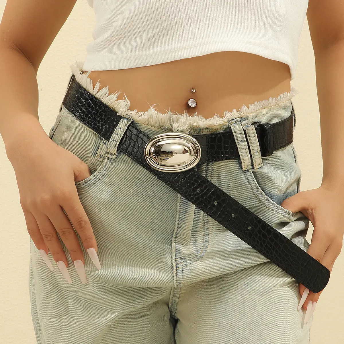 Women's Black Leather Belt with Silver Buckle - Image 4