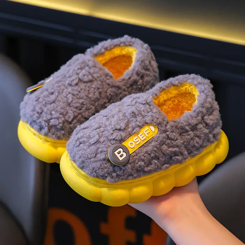 Children's Cotton Slippers Bag with Boys Winter 2024 New Cotton Slippers Baby Indoor Home Cotton Shoes Girls' Wool Slippers