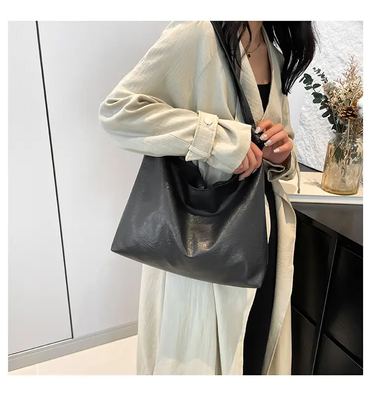 White Oil Leather Shoulder Bag for Women — feature 20