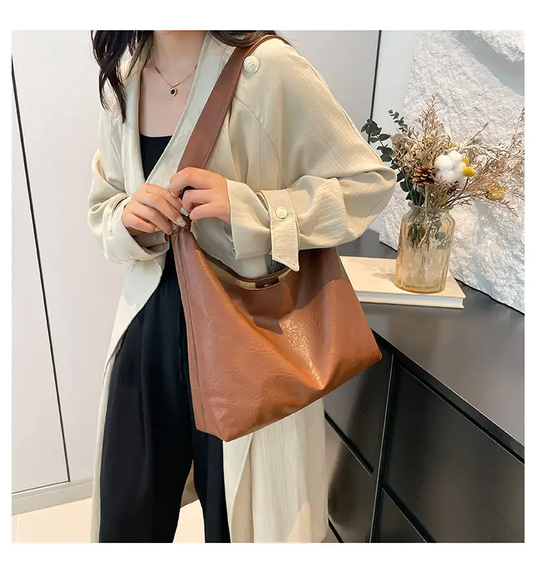 White Oil Leather Shoulder Bag for Women — feature 26