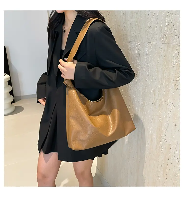 White Oil Leather Shoulder Bag for Women — feature 29