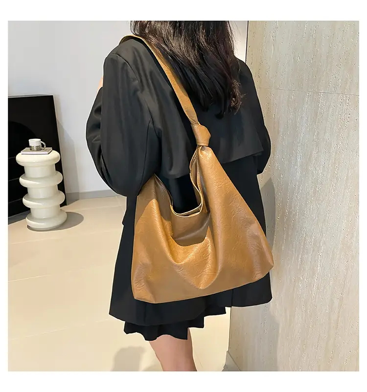White Oil Leather Shoulder Bag for Women — feature 31