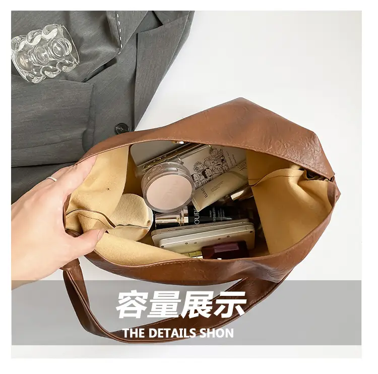 White Oil Leather Shoulder Bag for Women — feature 8