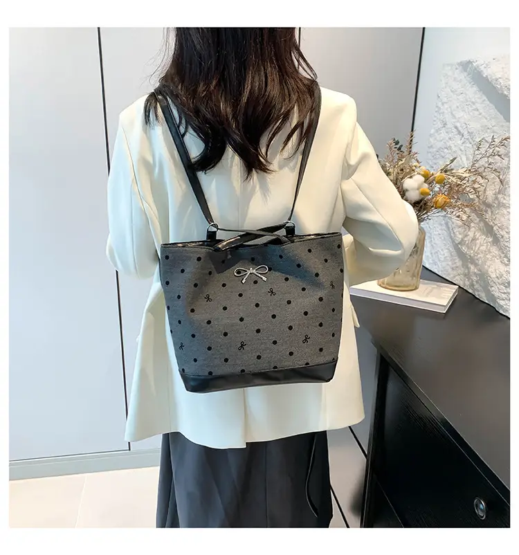 Women's Large Capacity Shoulder Crossbody Bag Black Polka Dot — feature 22