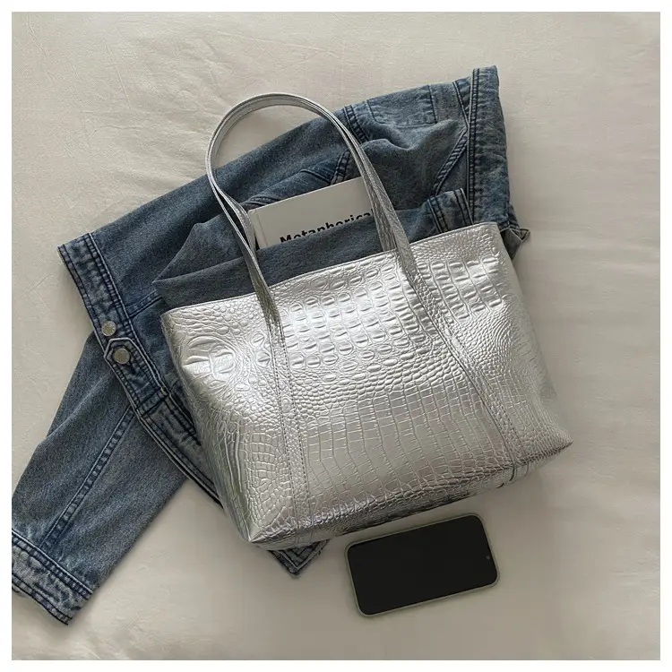 Silver Croc Embroidered Women's Shoulder Bag — feature 12