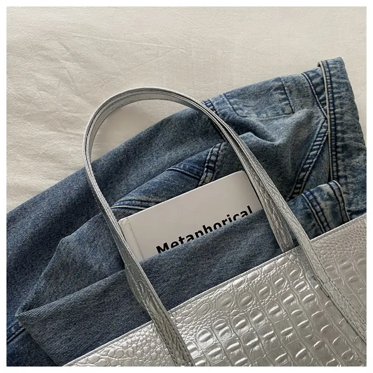 Silver Croc Embroidered Women's Shoulder Bag — feature 17