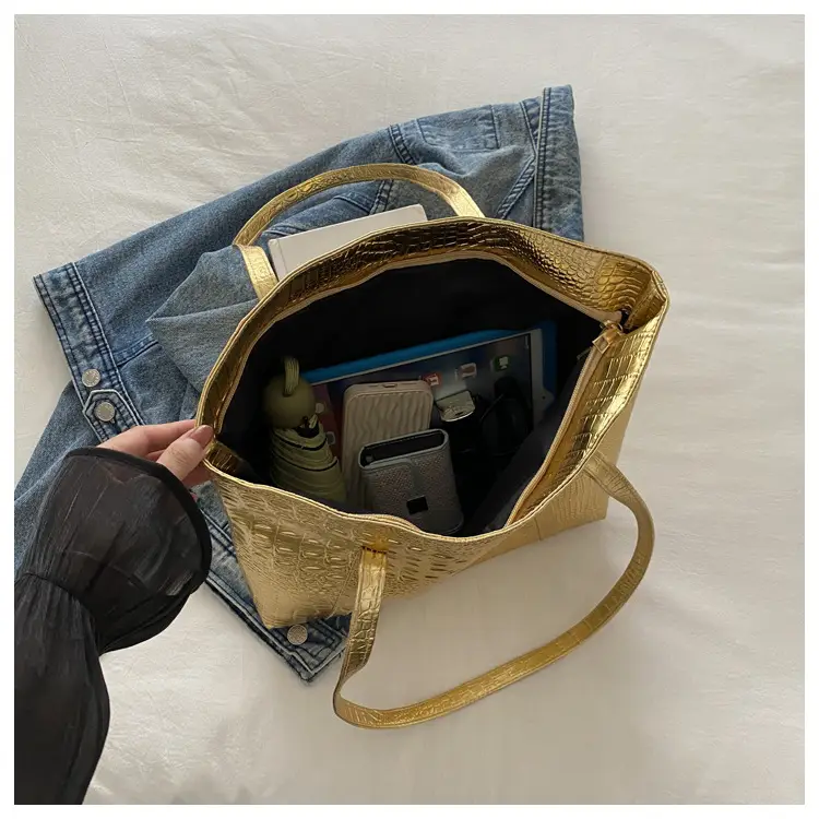 Silver Croc Embroidered Women's Shoulder Bag — feature 23