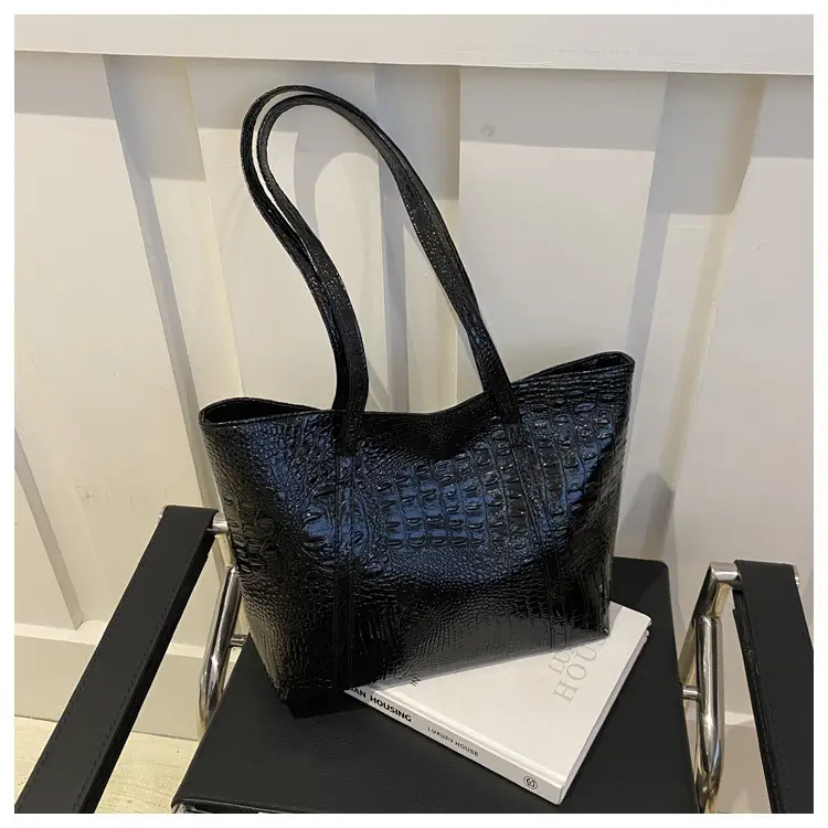 Silver Croc Embroidered Women's Shoulder Bag — feature 28
