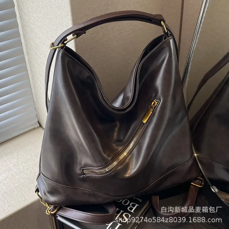 Retro Black Shoulder Bag for Women Large Capacity - Image 8