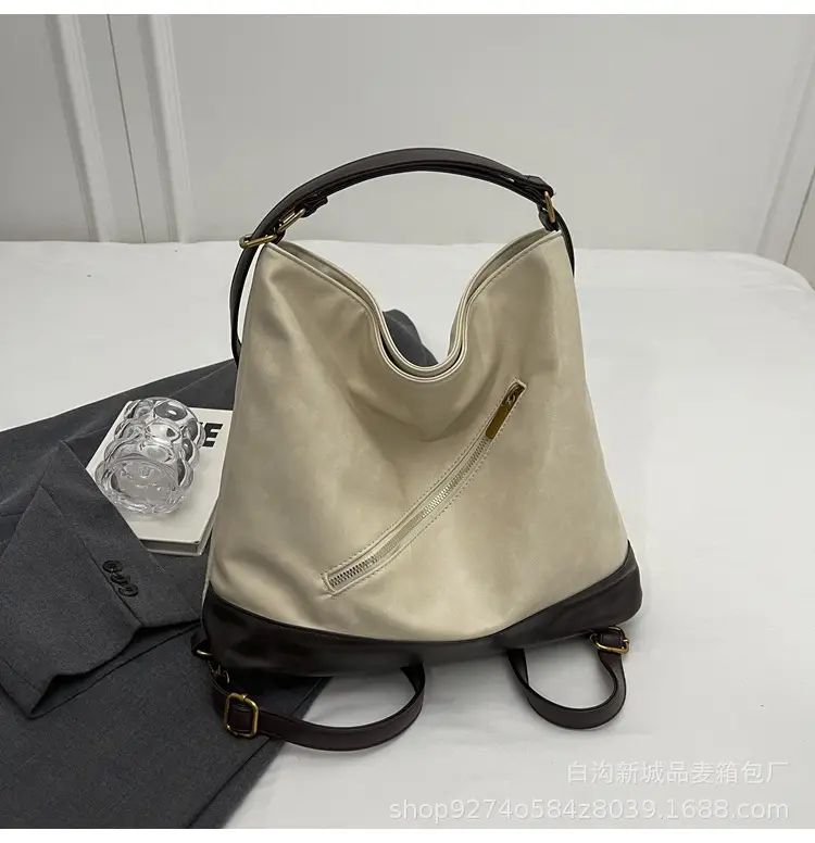Retro Black Shoulder Bag for Women Large Capacity - Image 4