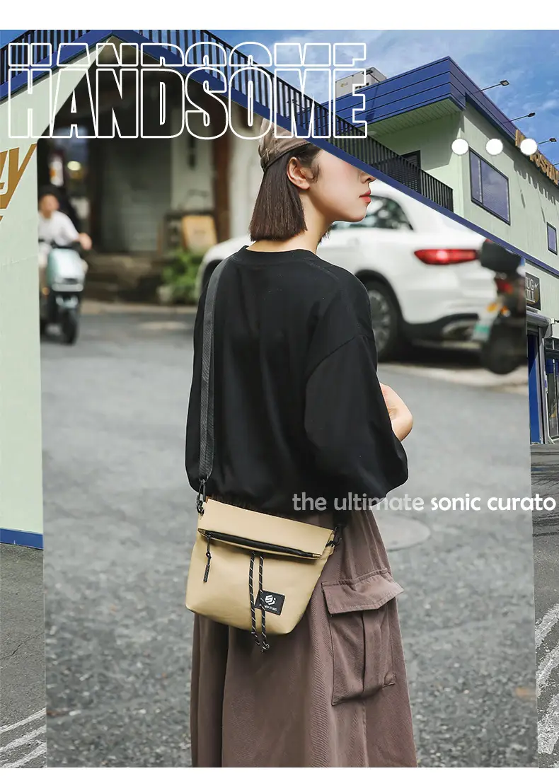 Japanese Casual Crossbody Bag for Men Women Black — feature 1