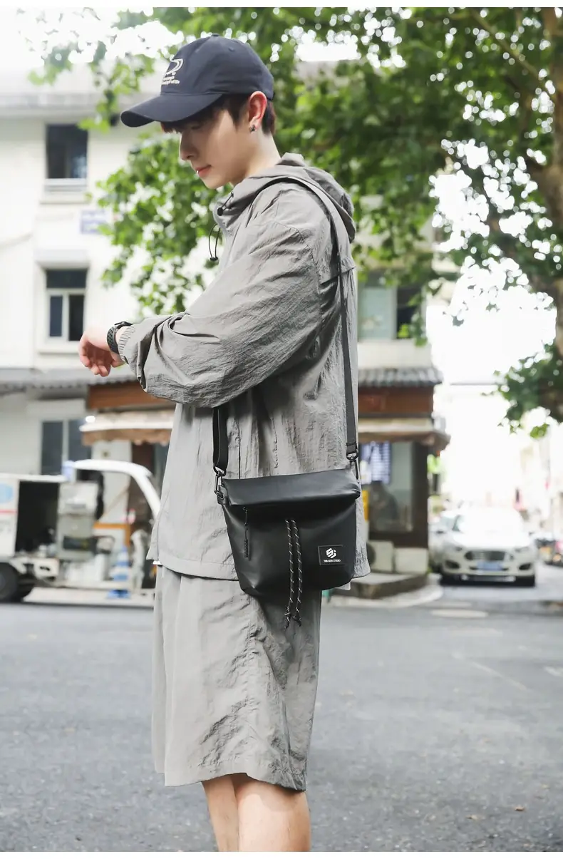 Japanese Casual Crossbody Bag for Men Women Black — feature 23