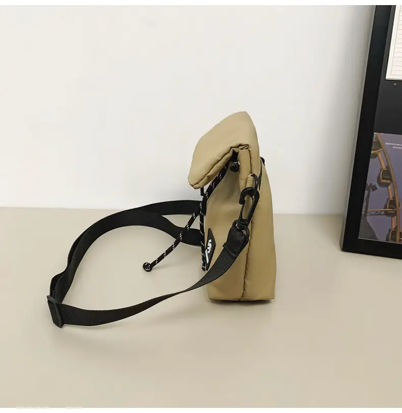 Japanese Casual Crossbody Bag for Men Women Black — feature 33