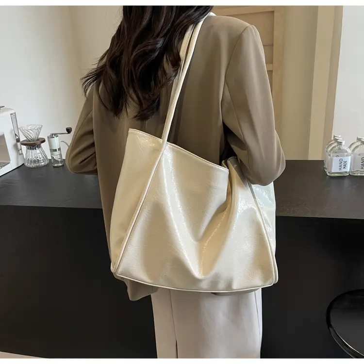 Silver Metallic Large Tote Bag Women 2024 — feature 30