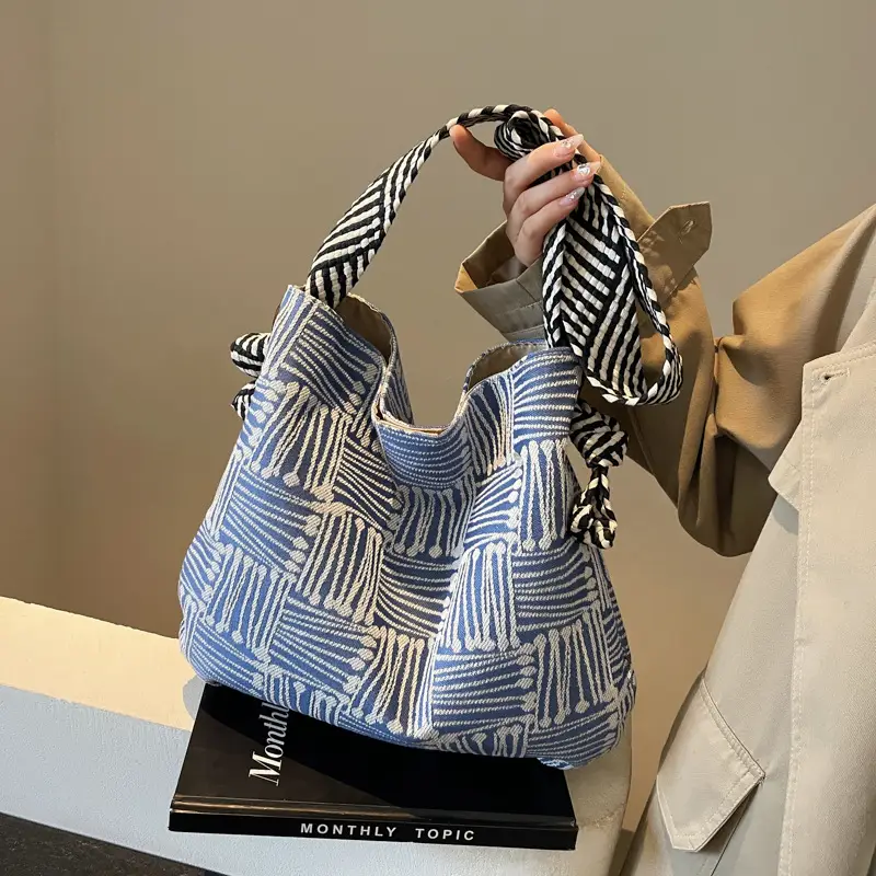 Women's Striped Zip Shoulder Crossbody Bag 2024 - Image 10
