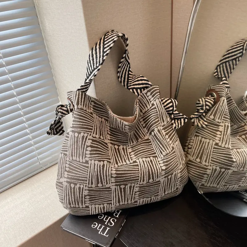 Women's Striped Zip Shoulder Crossbody Bag 2024 - Image 4