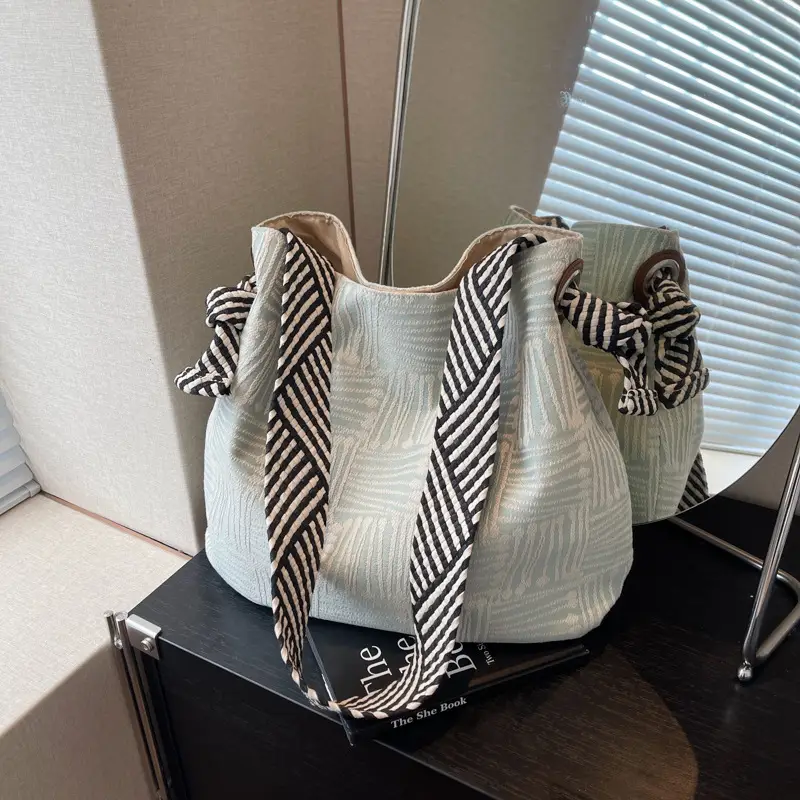 Women's Striped Zip Shoulder Crossbody Bag 2024 - Image 6