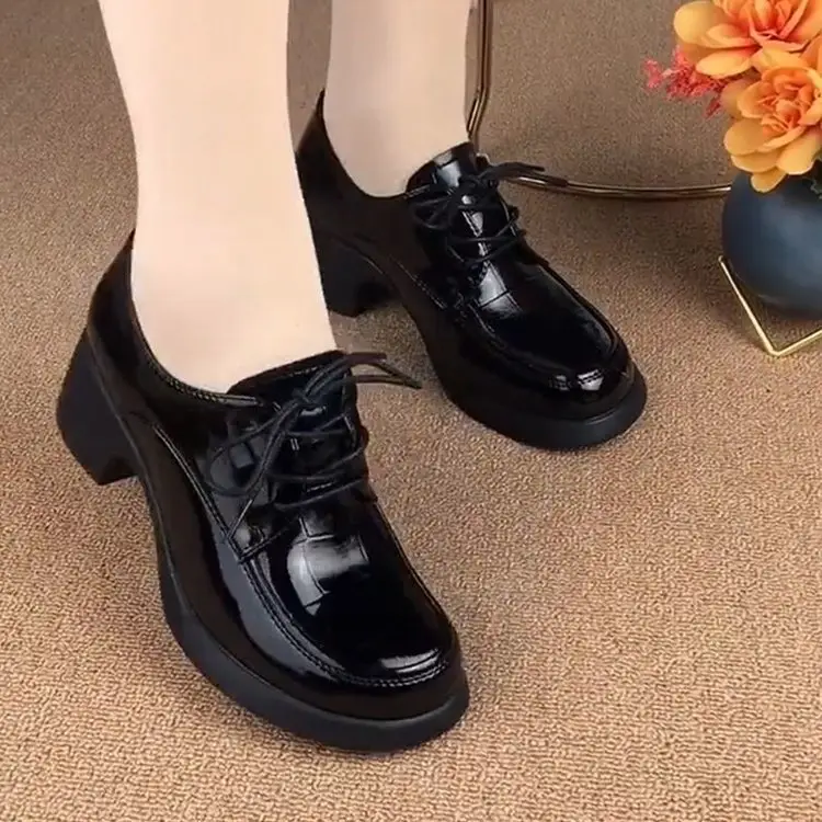 Women British Lace-up Mid-heel Shoes Black Thick Heel Autumn 2024 — feature 5