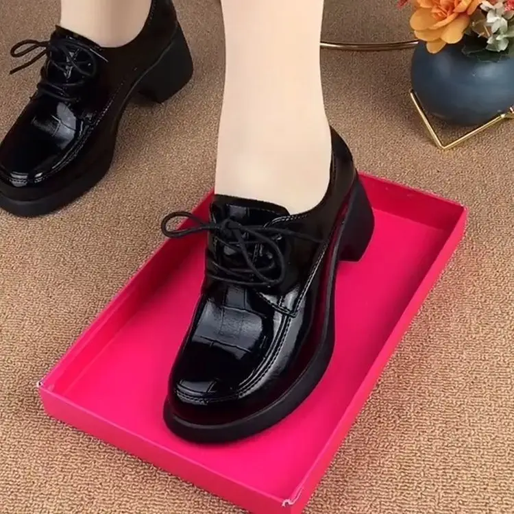 Women British Lace-up Mid-heel Shoes Black Thick Heel Autumn 2024 — feature 9