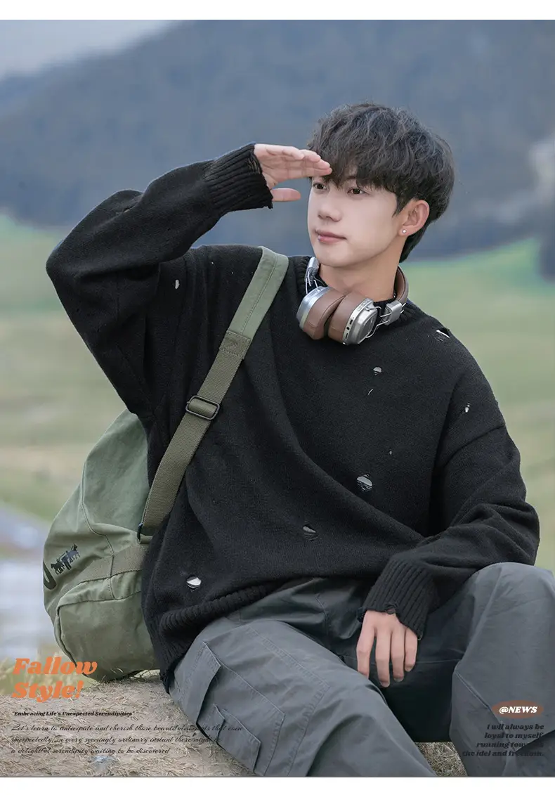Men's Beige Hole Knit Sweatshirt Asymmetrical — feature 1